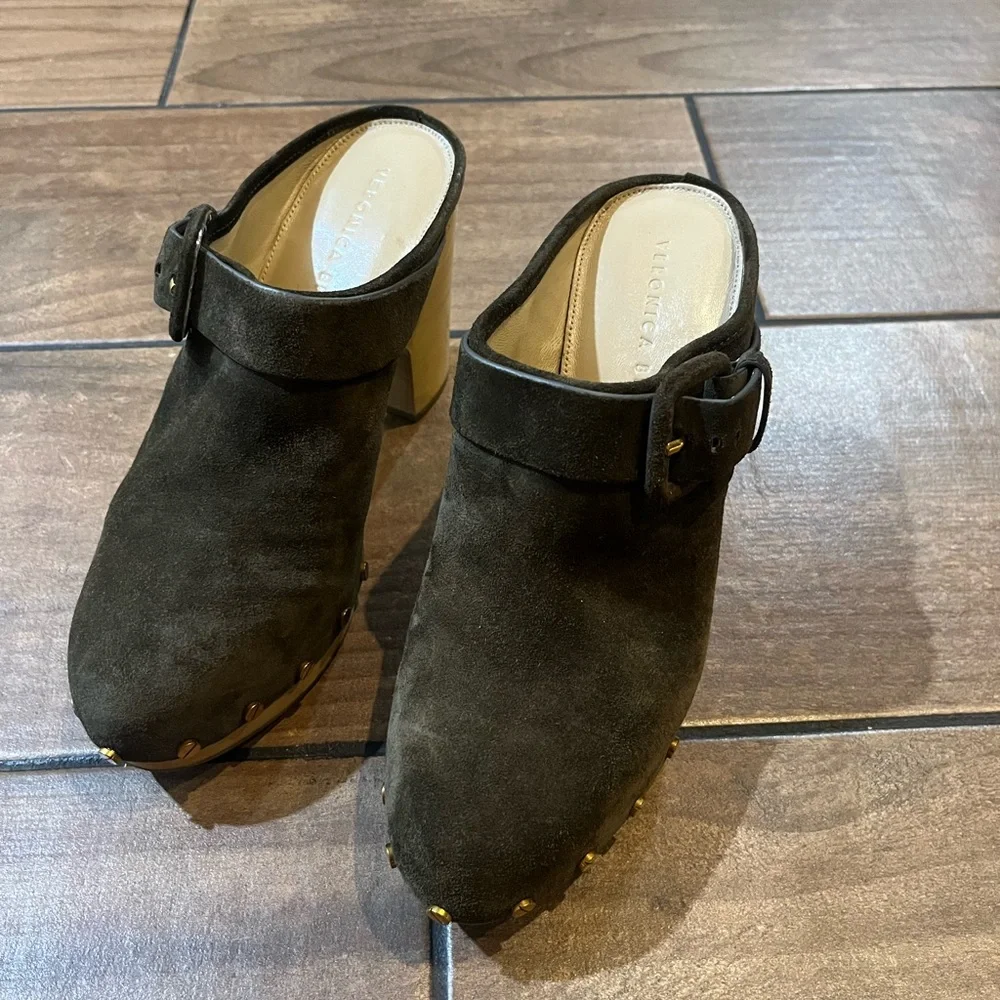 Veronica Beard Dacey green Suede Studded Clog Heels Women’s Size 8M - Picture 3 of 5